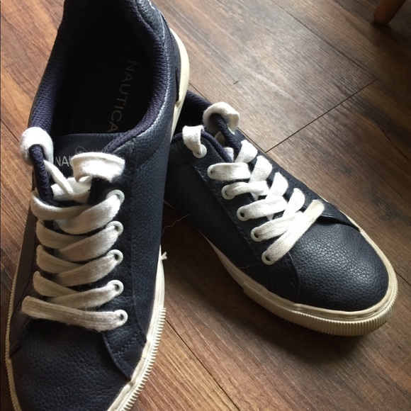 Nautica Blue Casual Shoes - Picture 2 of 4